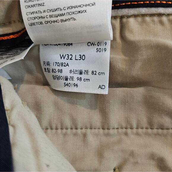 Dockers Slim Fit Ultimate Chino Smart Flex 360 Khaki Pants W32 L30 - Picture 6 of 9